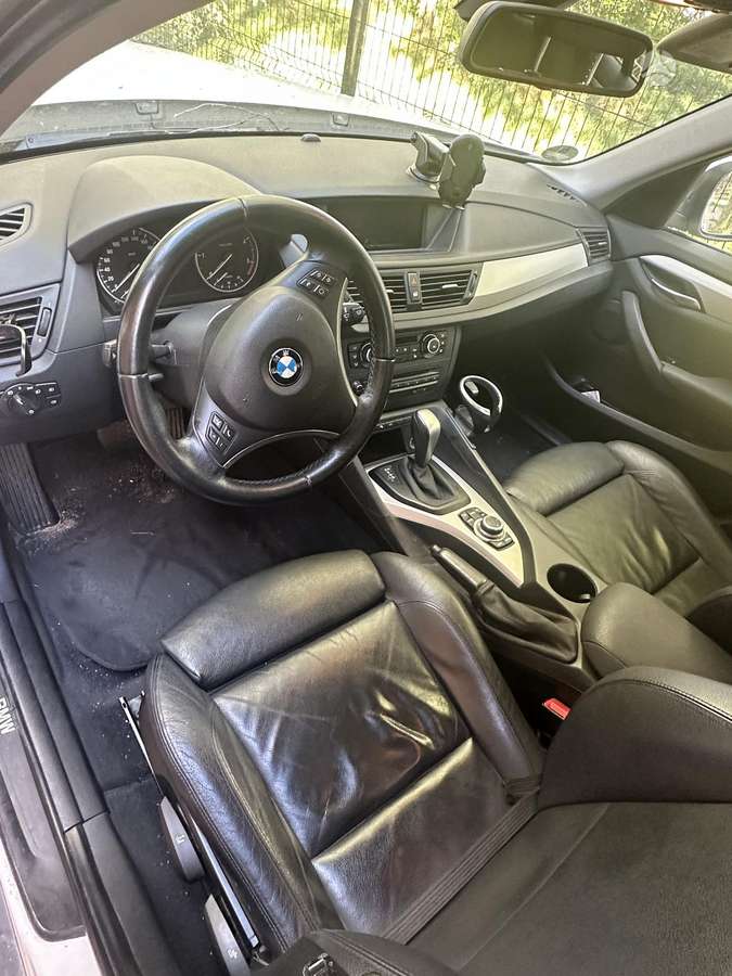 BMW X1 2010 — photo 12