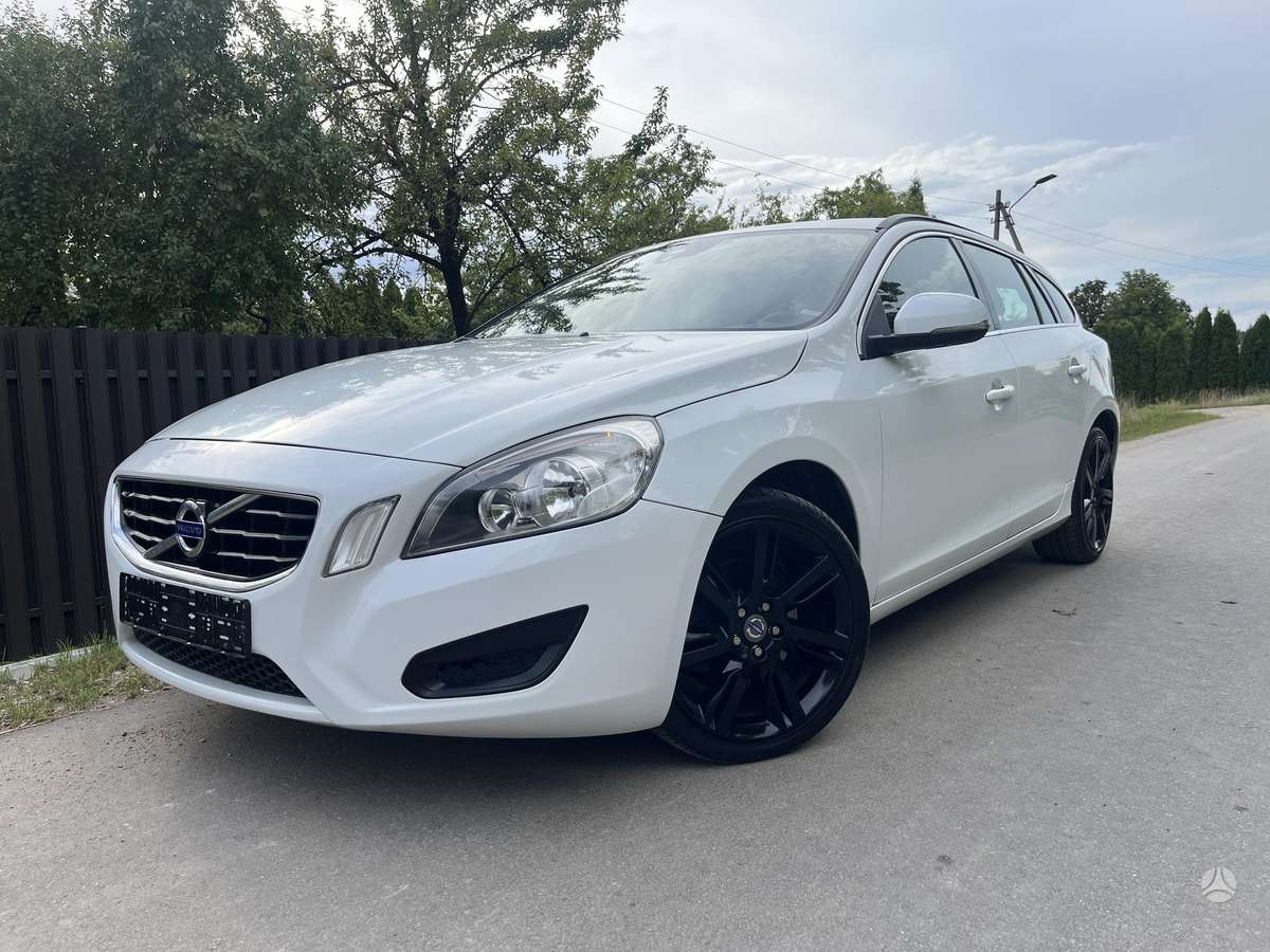 Volvo V60, 2011