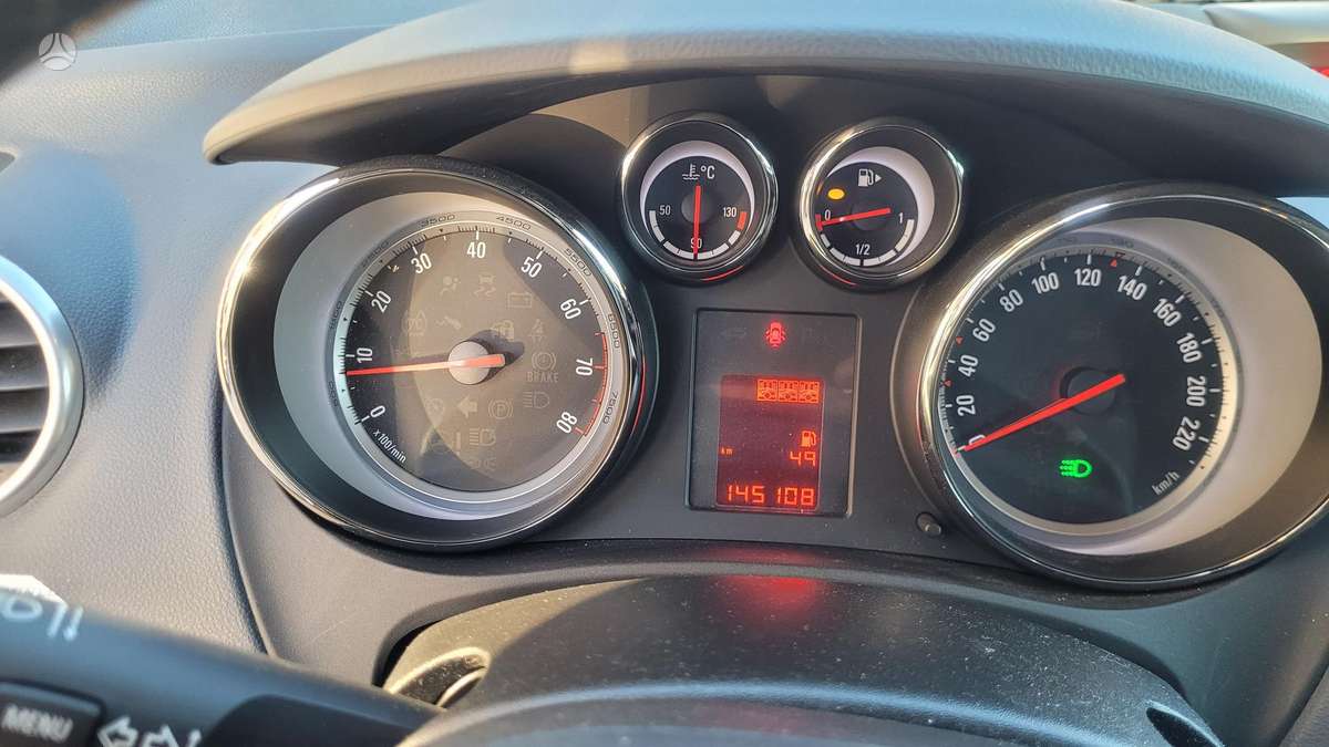 Opel Meriva 2011 — photo 14