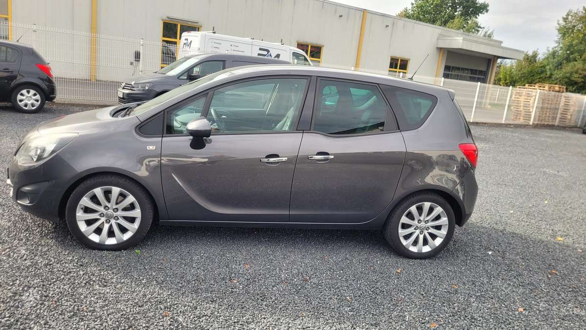 Opel Meriva 2011 — engine 1364 cm³, 140 HP (103kW)