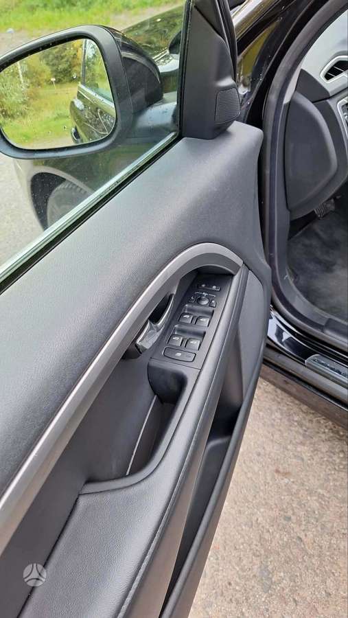Volvo V70 2014 — photo 15