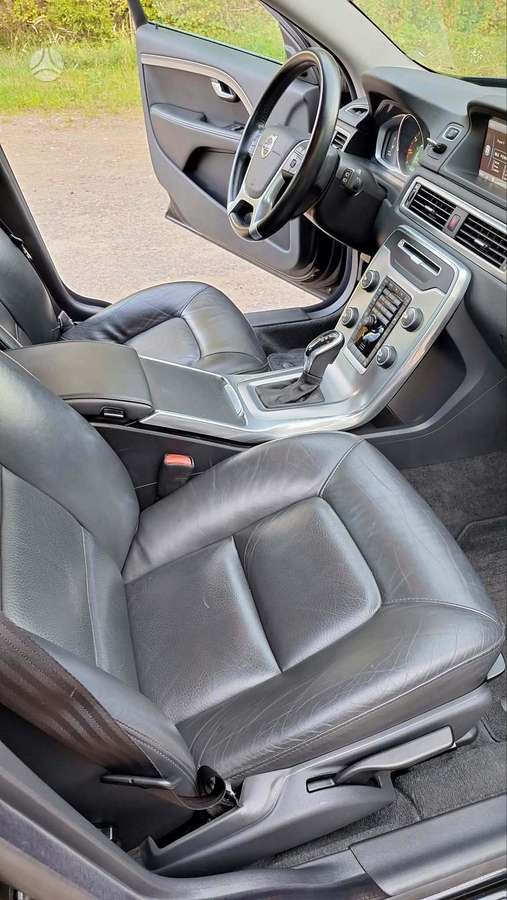Volvo V70 2014 — photo 17