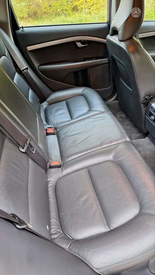 Volvo V70 2014 — photo 18