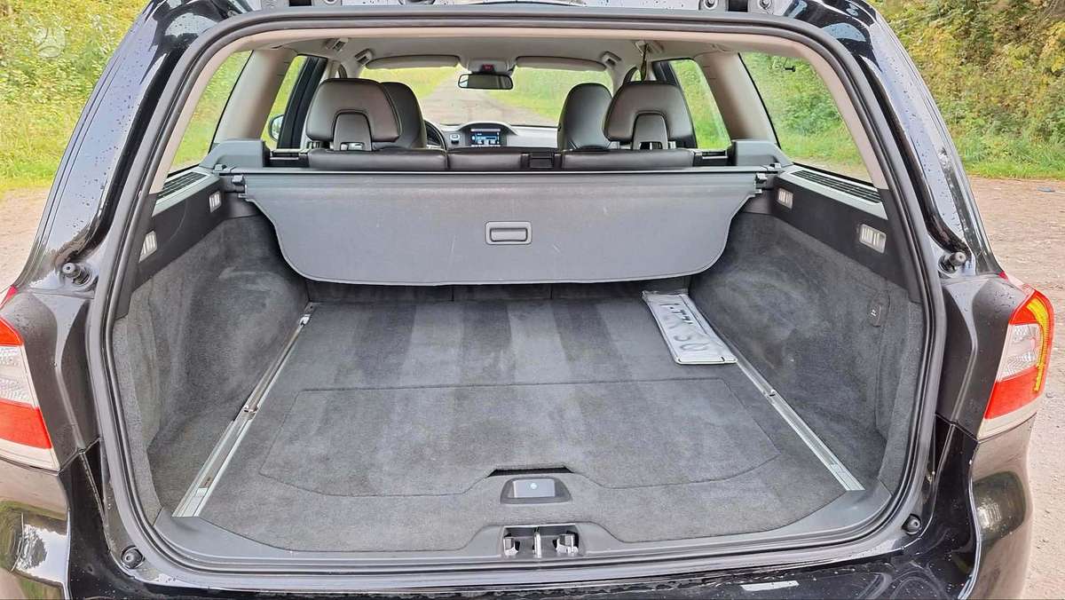 Volvo V70 2014 — photo 20