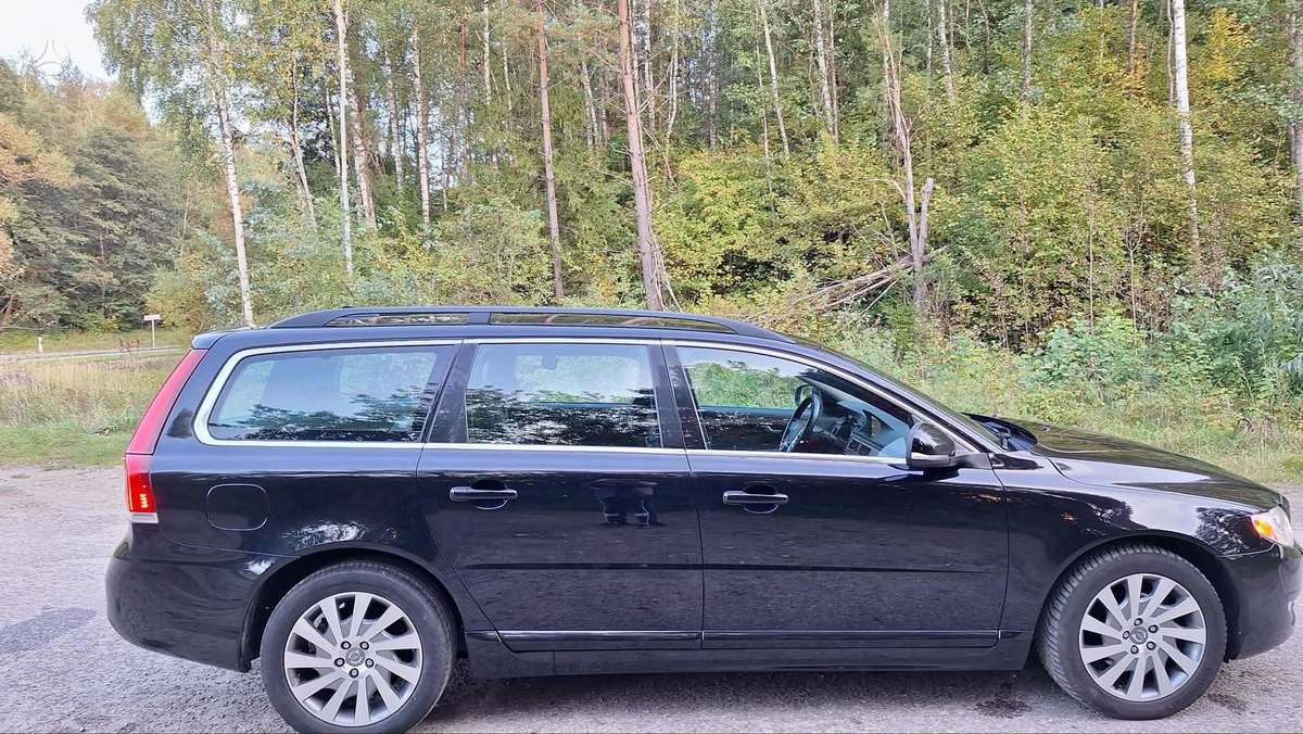 Volvo V70 2014 — photo 23