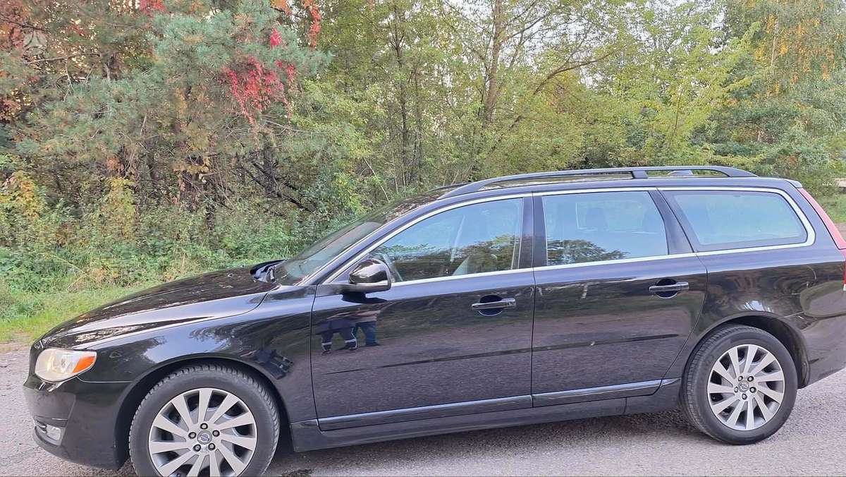 Volvo V70 2014 — photo 24