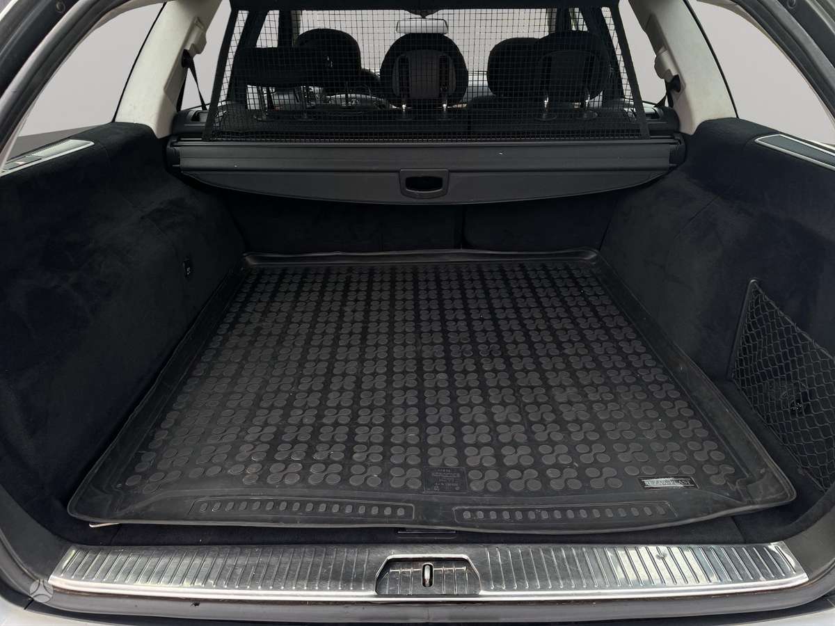 Mercedes-Benz E220 2008 — photo 11