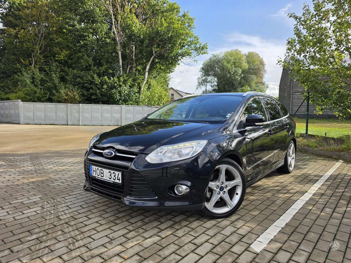 Ford Focus 2011 — photo 7
