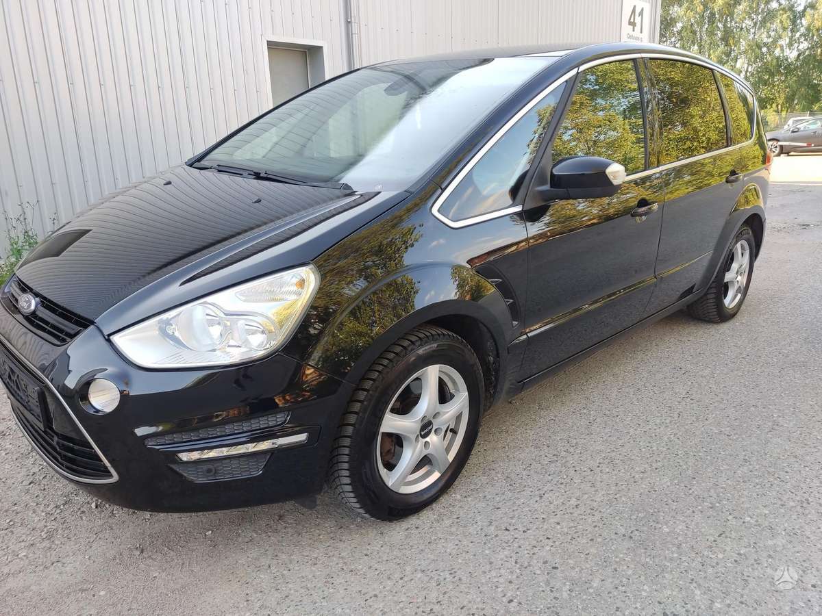 Ford S-MAX 2013 — interior