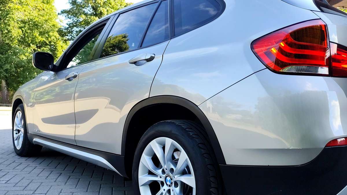BMW X1 2010 — photo 12