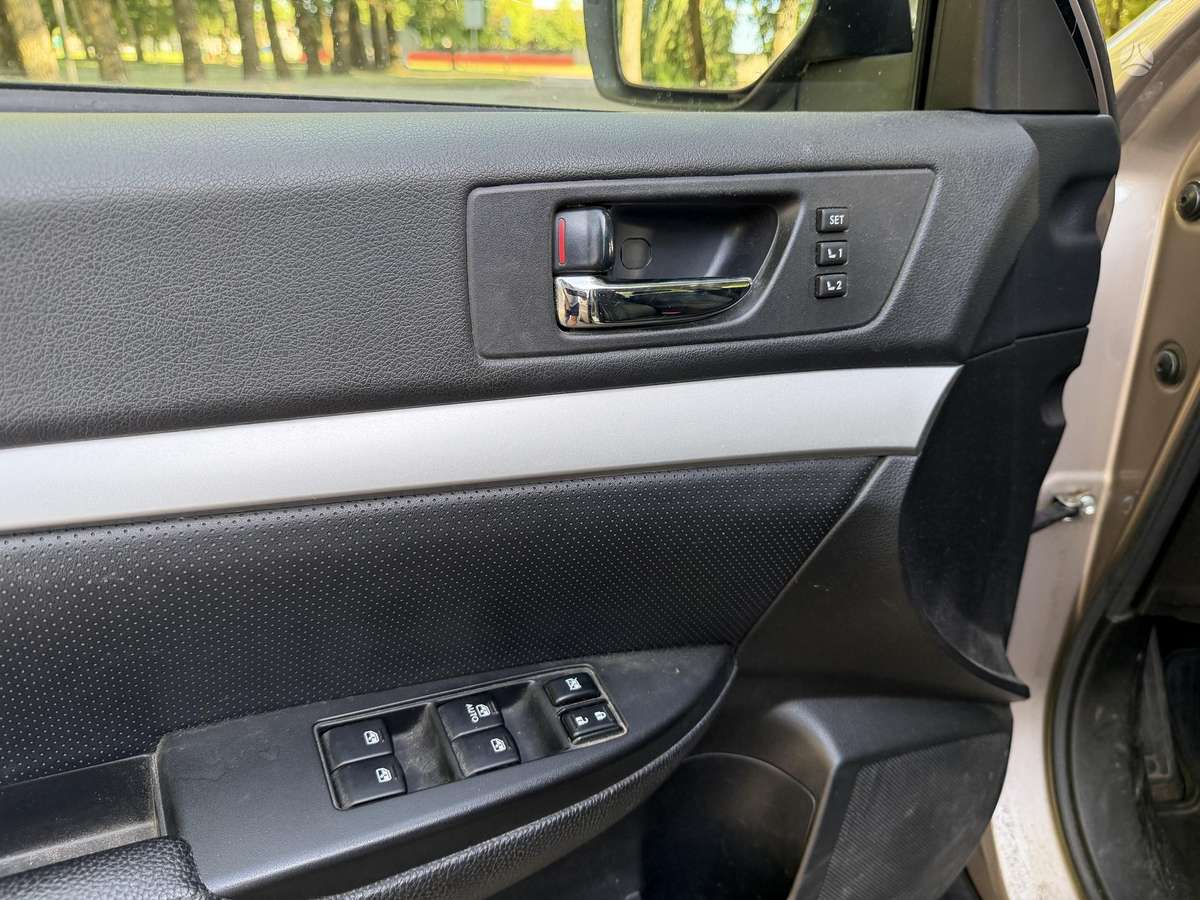 Subaru Outback 2014 — photo 11