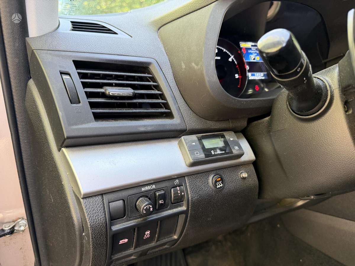 Subaru Outback 2014 — photo 12