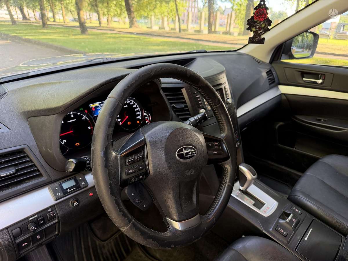 Subaru Outback 2014 — photo 15