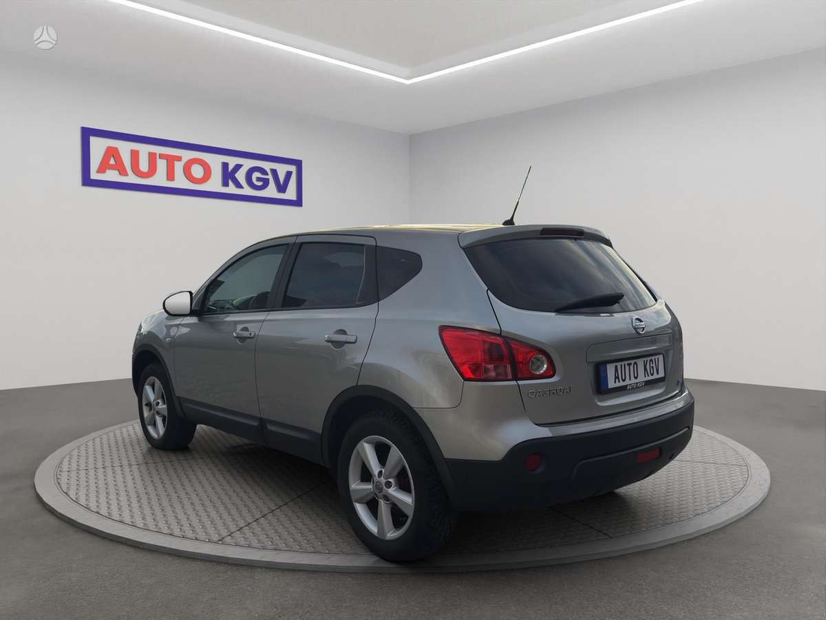 Nissan Qashqai 2008 — салон