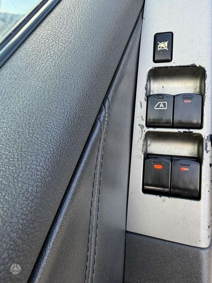 Nissan Pathfinder 2007 — photo 12
