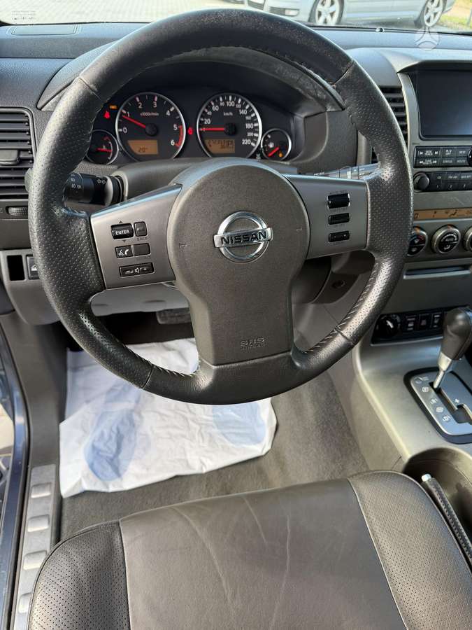 Nissan Pathfinder 2007 — photo 16