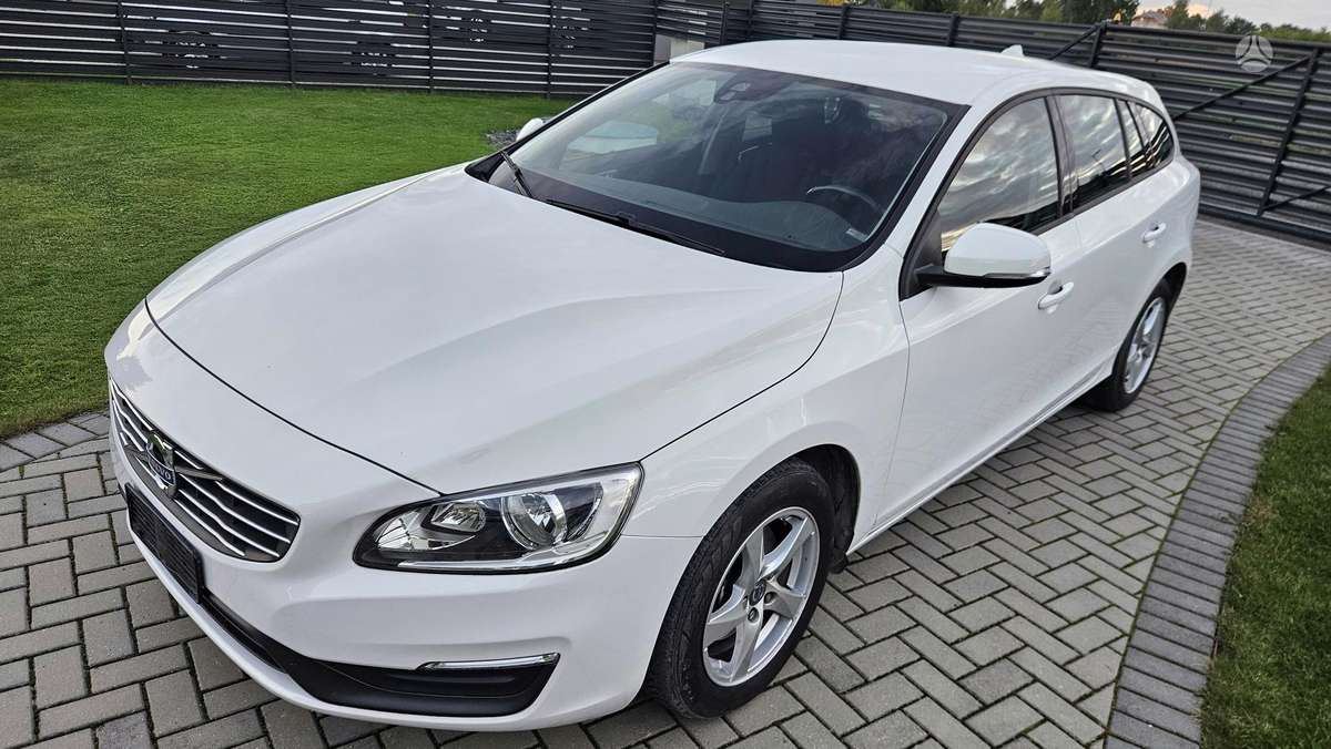 Volvo V60 2014 — rear view