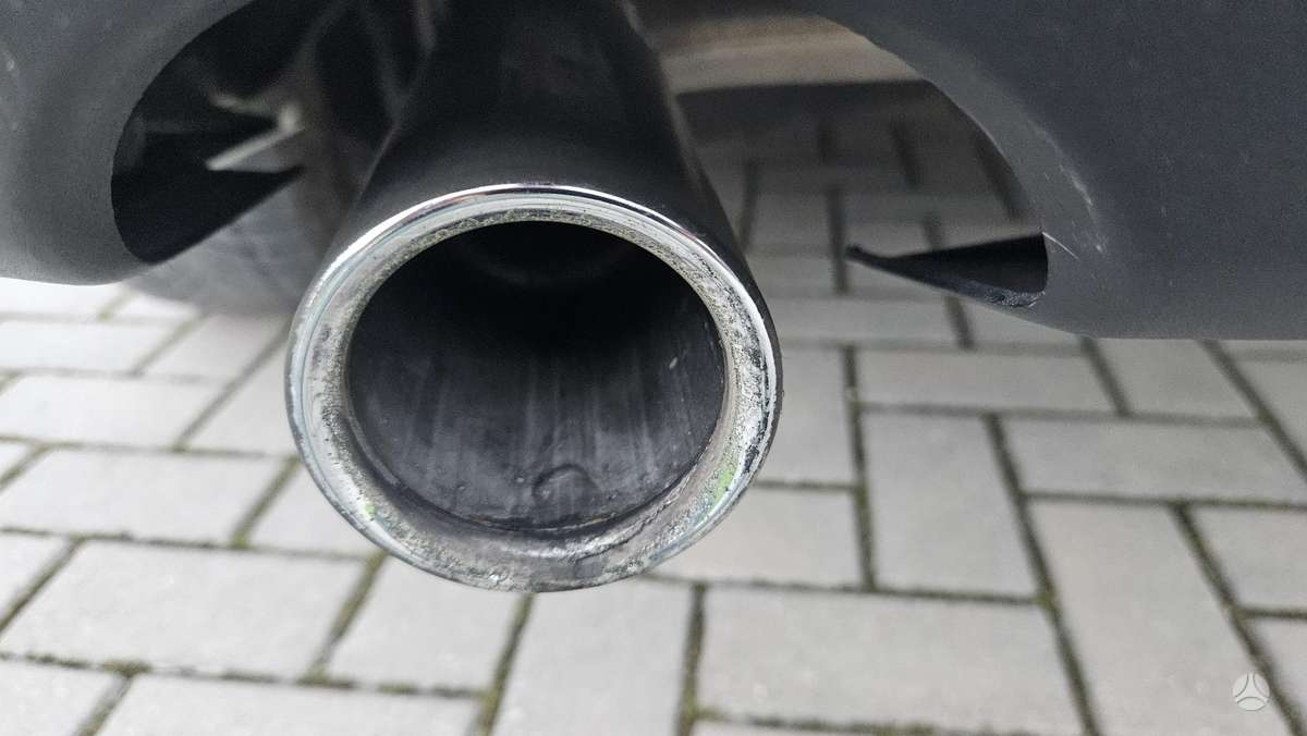 Volvo V60 2014 — photo 30