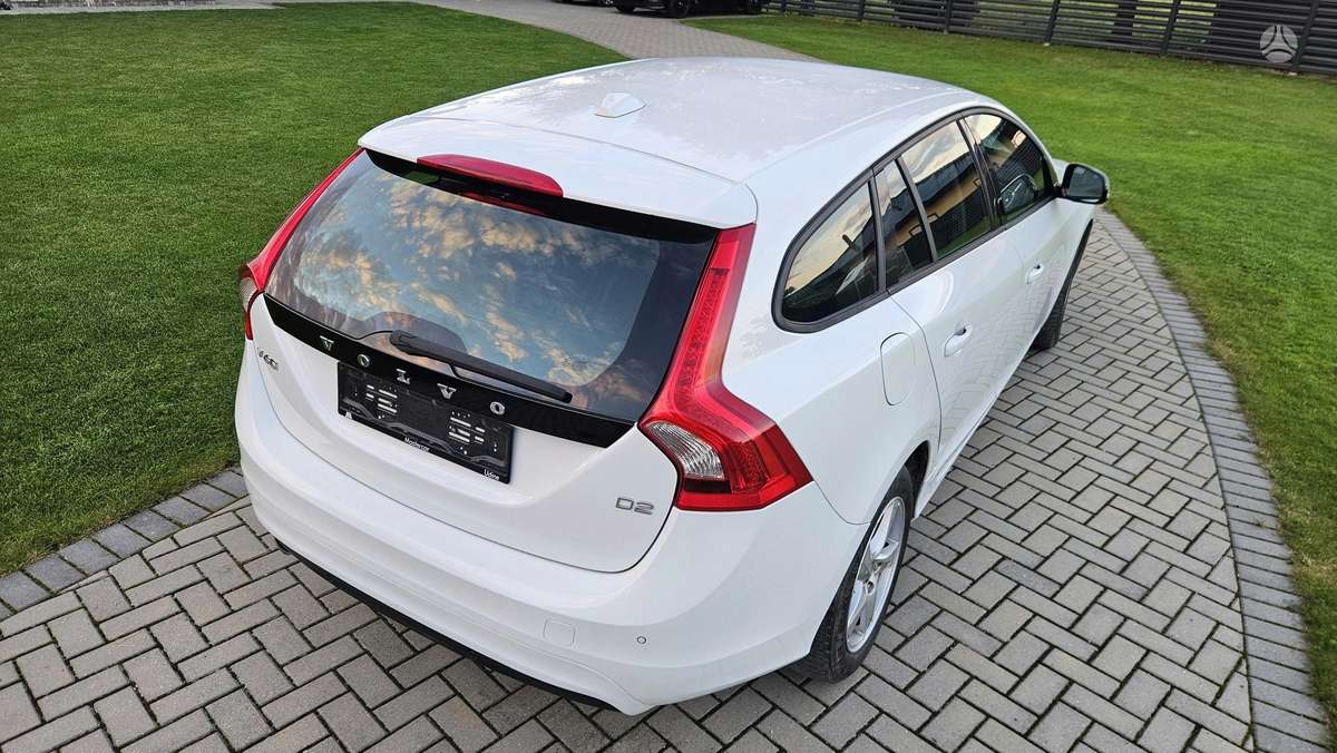 Volvo V60 2014 — photo 5