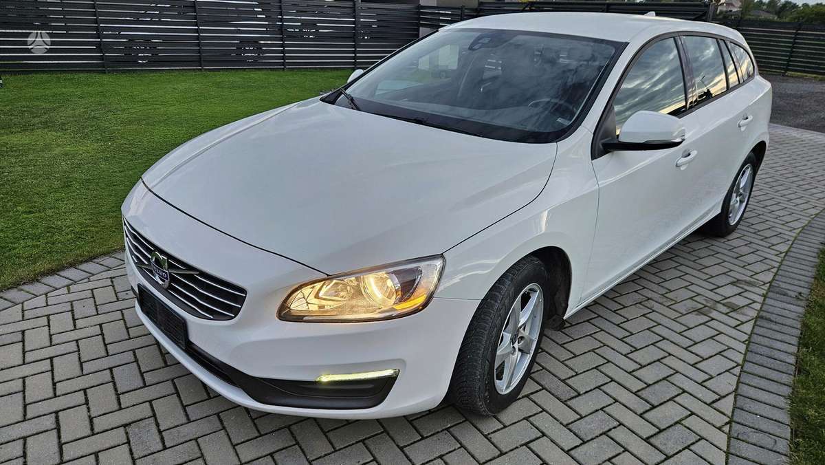 Volvo V60 2014 — photo 8