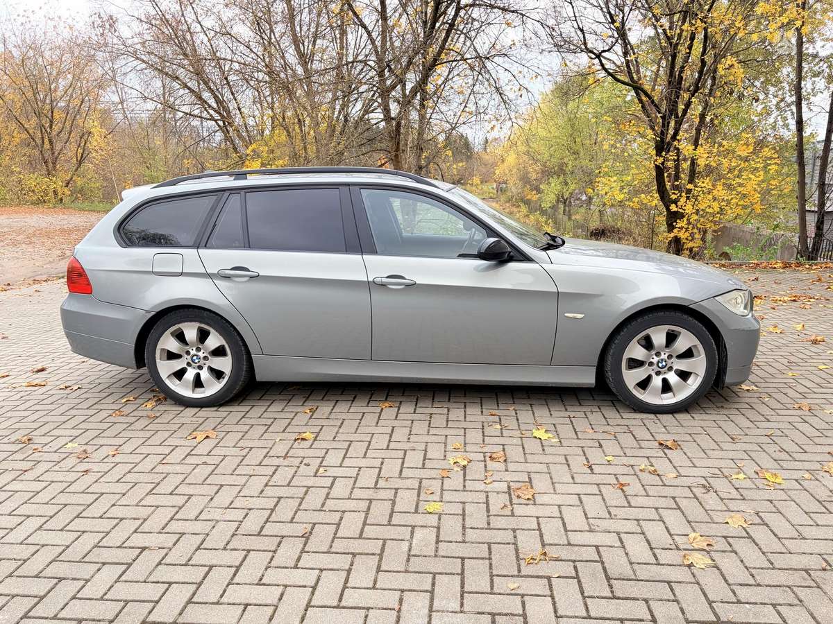 BMW 325 2007 — двигун 2999 cm³, 197 HP (145kW)
