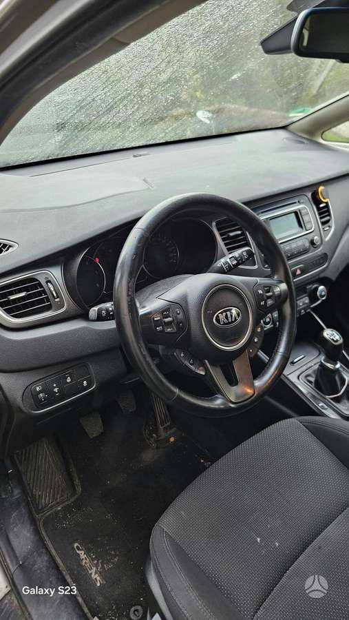 Kia Carens 2014 — photo 10