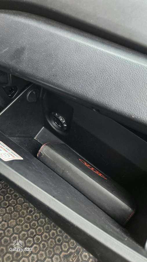 Kia Carens 2014 — photo 16
