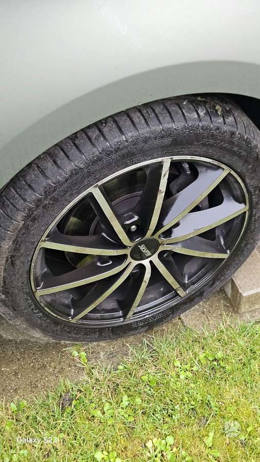 Kia Carens 2014 — photo 9