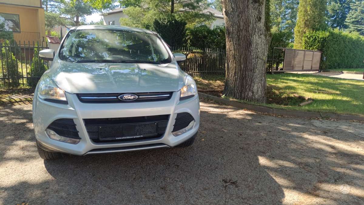 Ford Kuga 2015 — фото 10