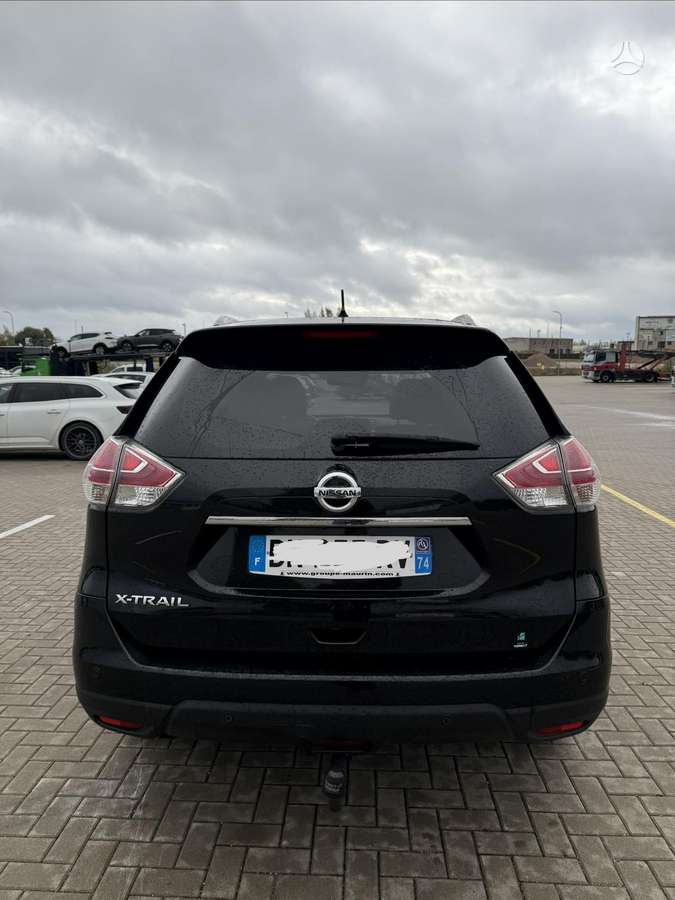 Nissan X-Trail 2014 — engine 1600 cm³, 131 HP (96kW)