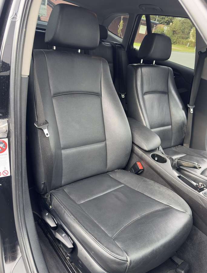 BMW X1 2010 — фото 12