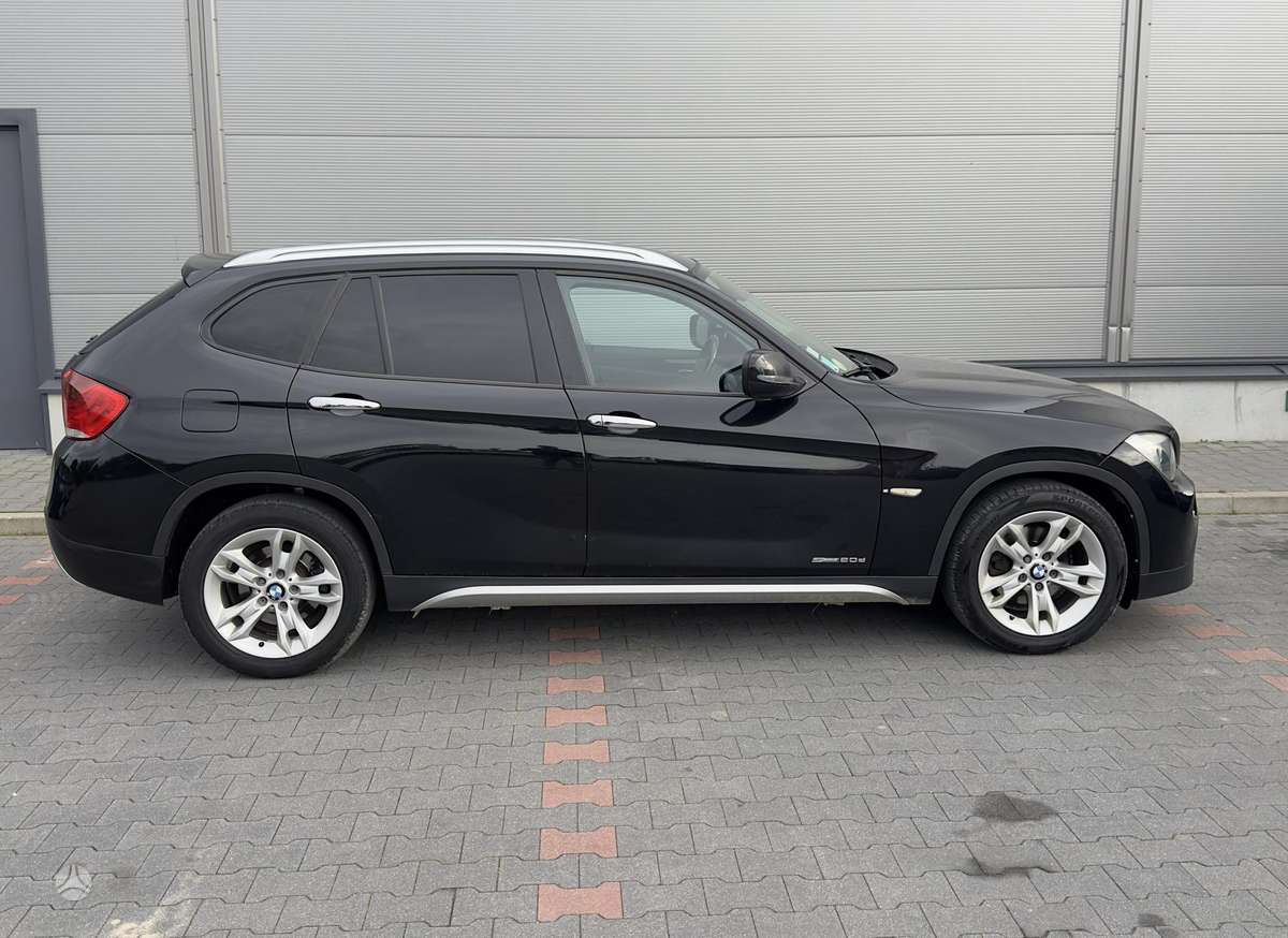 BMW X1 2010 — фото 5