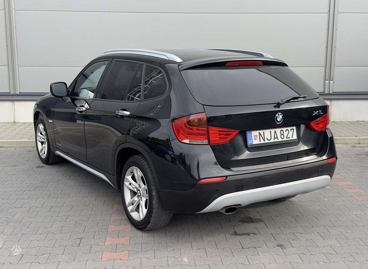 BMW X1 2010 — фото 8