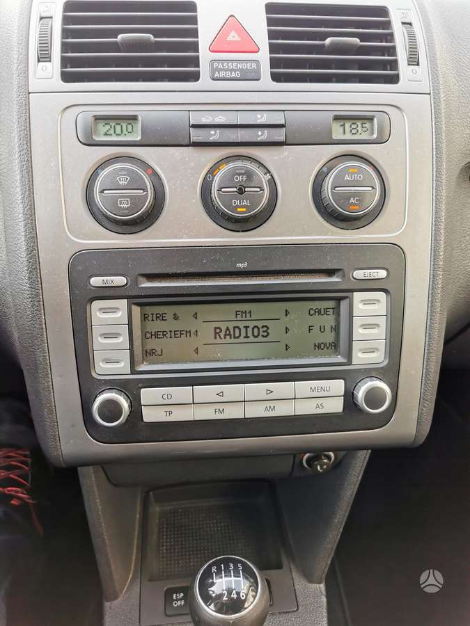 Volkswagen Touran 2008 — photo 20