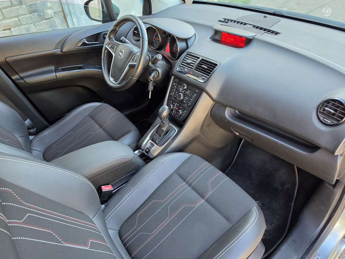 Opel Meriva 2012 — photo 8
