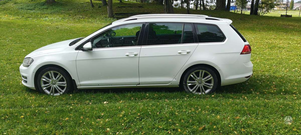 Volkswagen Golf 2015 — вигляд ззаду