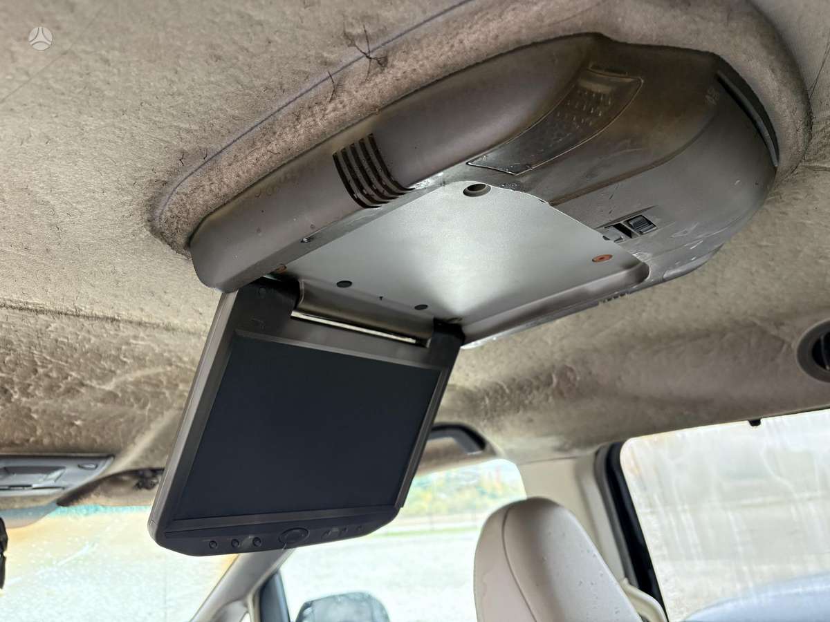 Toyota Sienna 2011 — photo 25