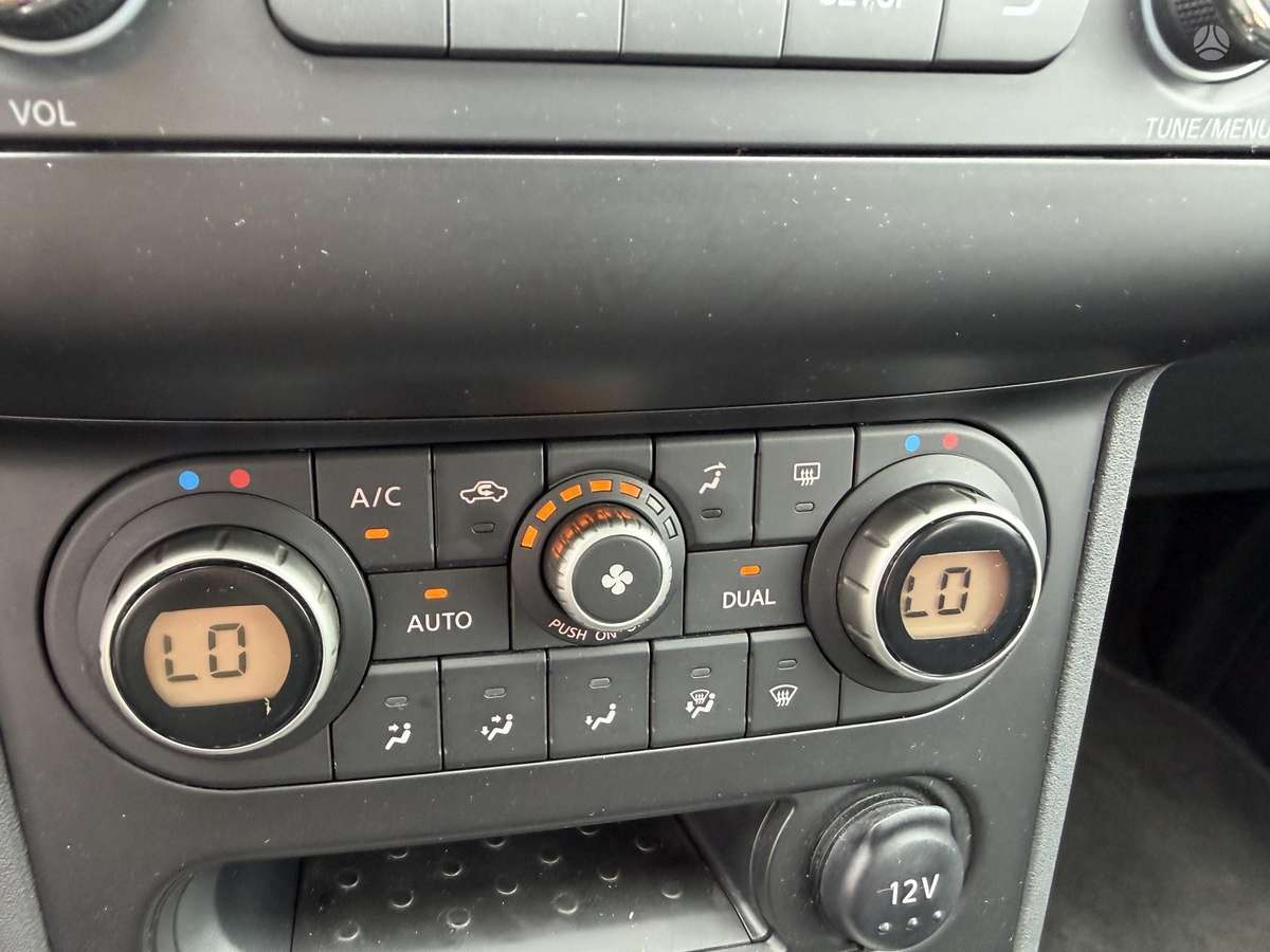 Nissan Qashqai 2010 — photo 13