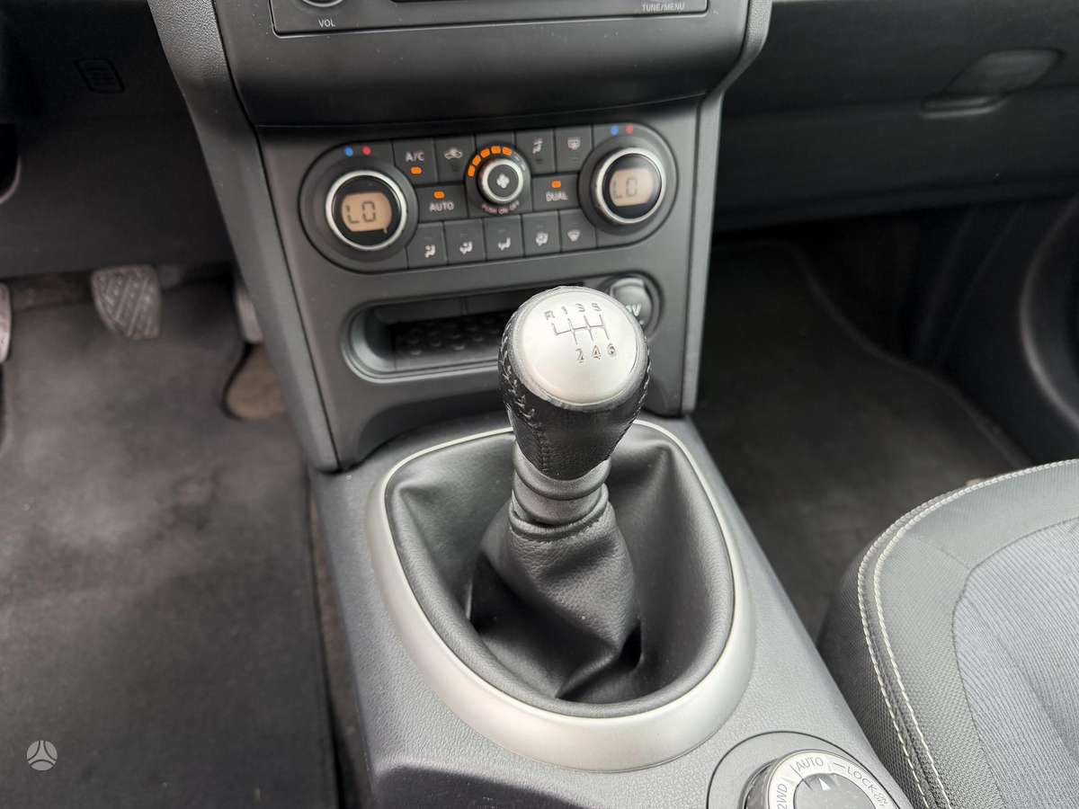 Nissan Qashqai 2010 — photo 15