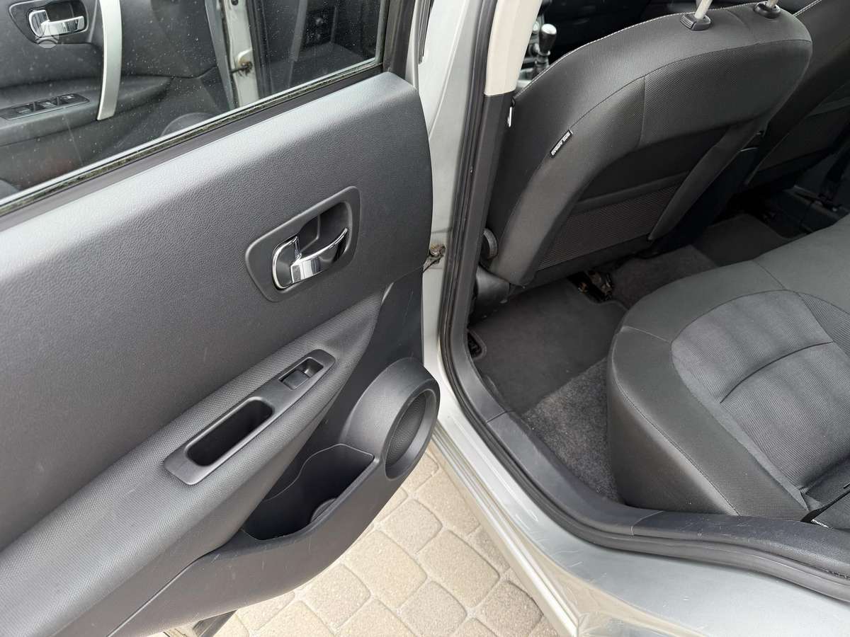 Nissan Qashqai 2010 — photo 16