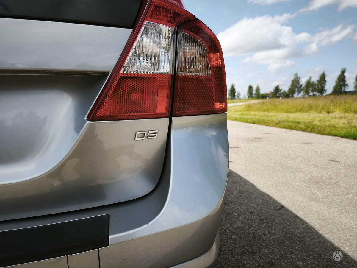 Volvo V70 2008 — photo 10