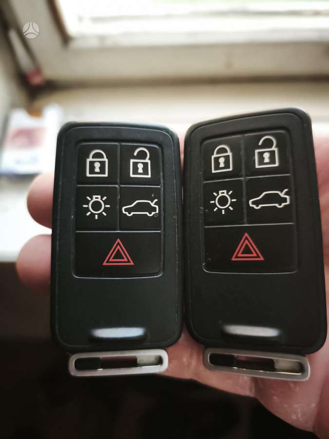 Volvo V70 2008 — photo 21
