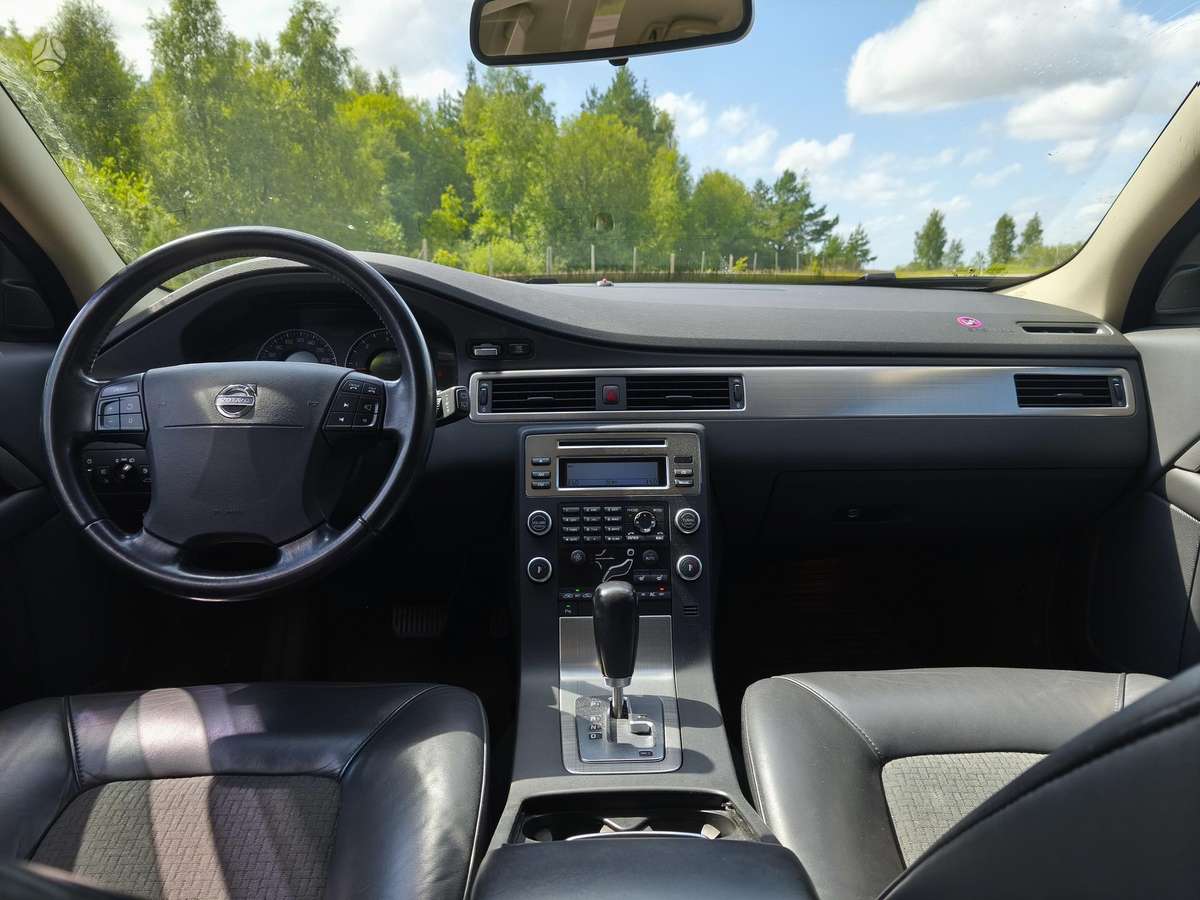 Volvo V70 2008 — photo 9