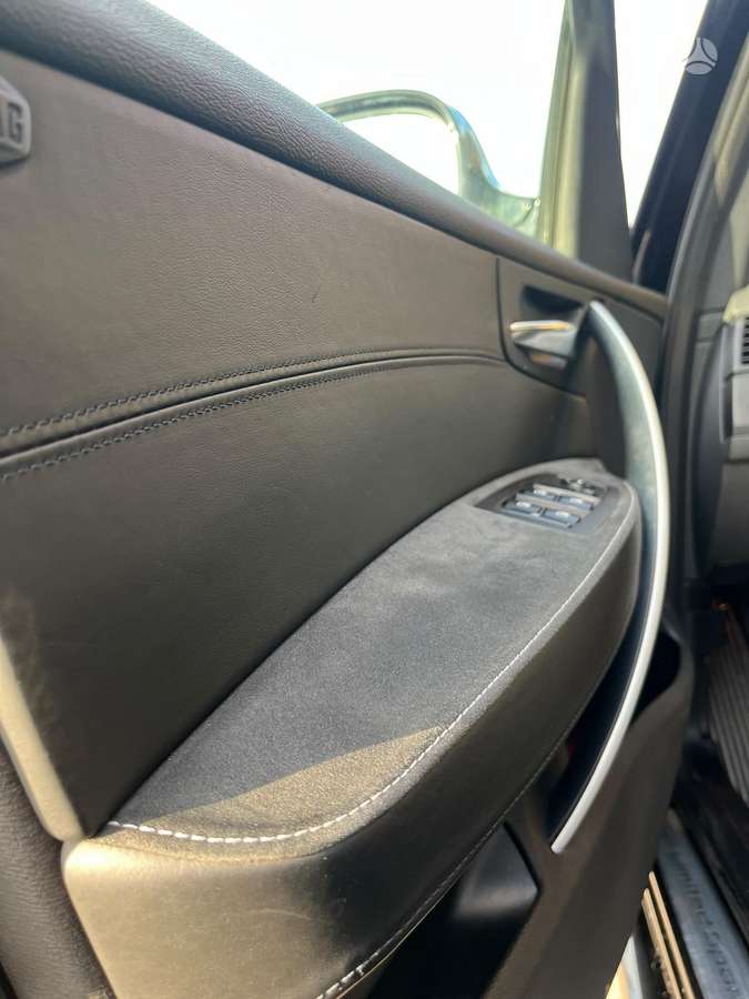 BMW X3 2010 — photo 10
