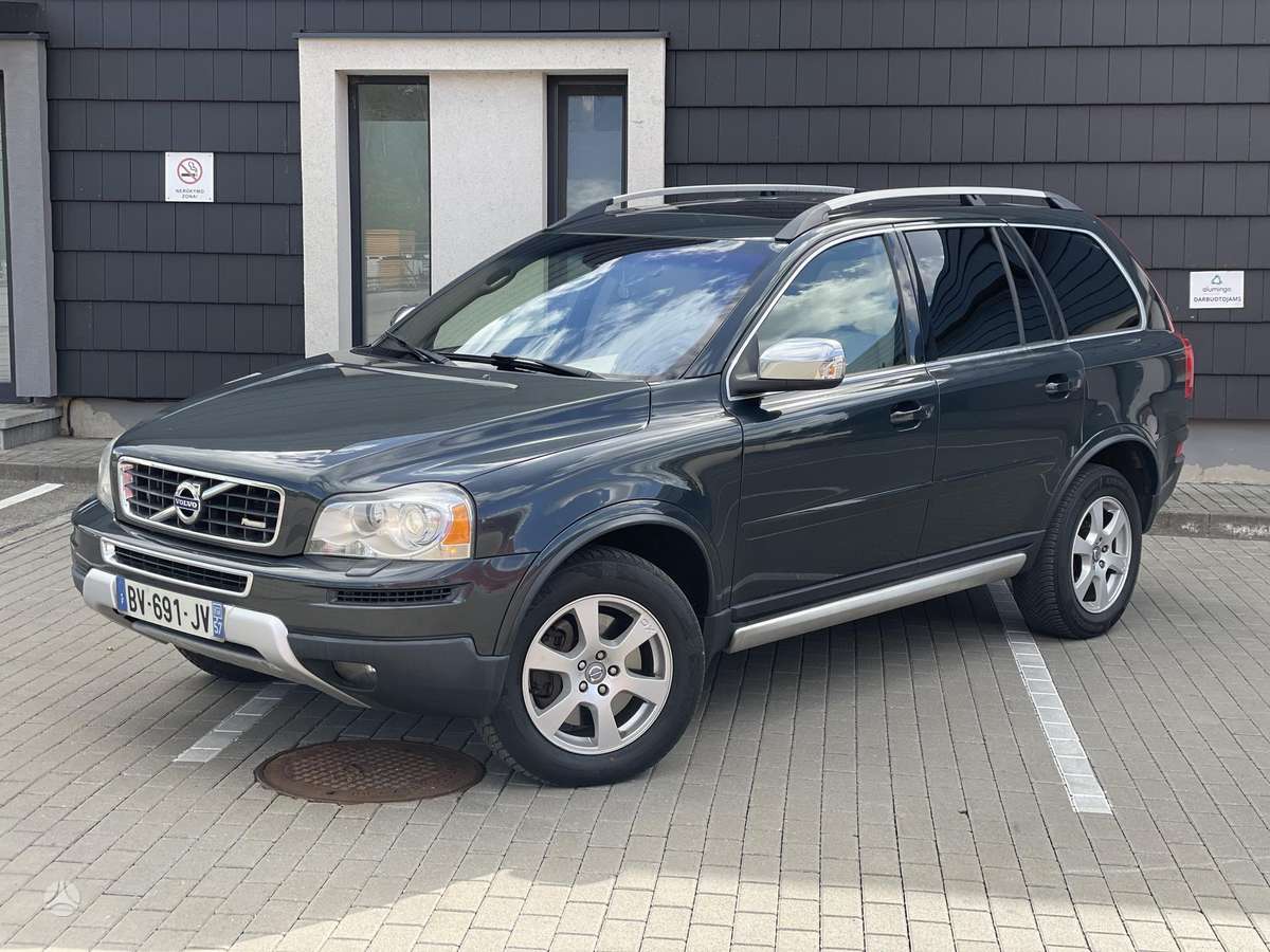 Volvo XC90 2011 — вигляд ззаду