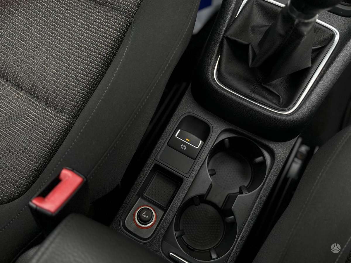 Volkswagen Sharan 2012 — photo 13
