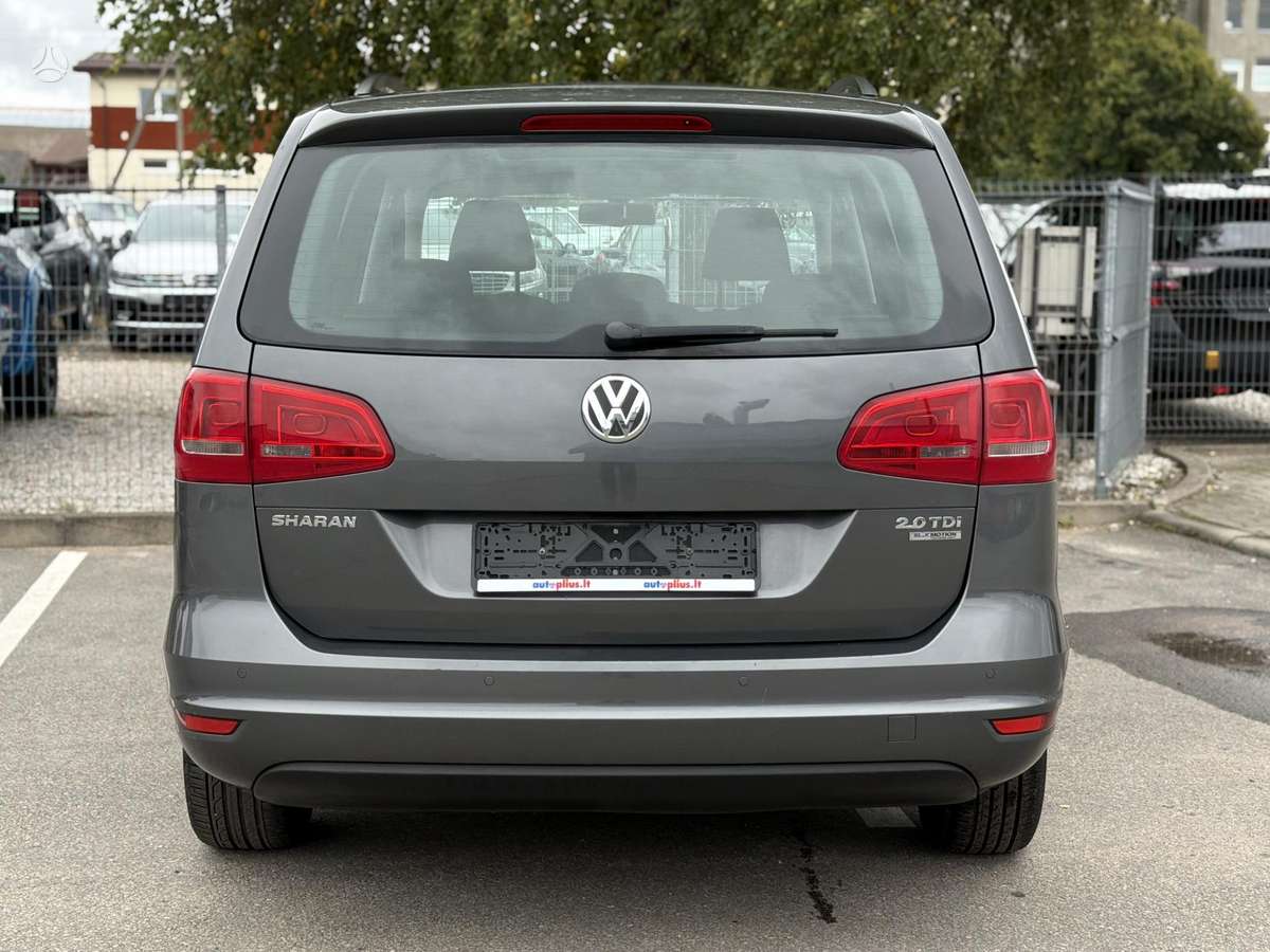 Volkswagen Sharan 2012 — photo 7