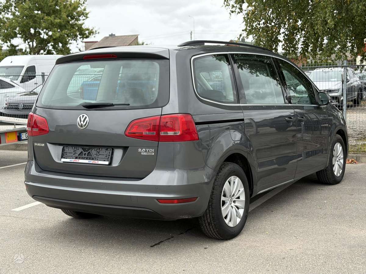 Volkswagen Sharan 2012 — photo 8
