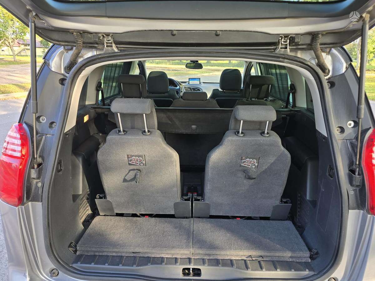 Peugeot 5008 2014 — фото 18