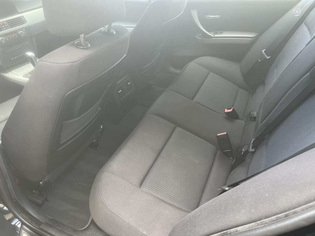 BMW 325 2008 — photo 12